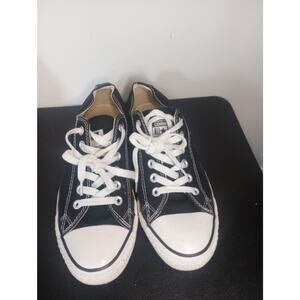 Black Converse Men 7 Women 9 EUC